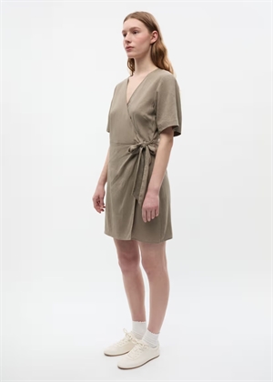 Enmartina ss wrap kjole 7244 Brindle Envii 